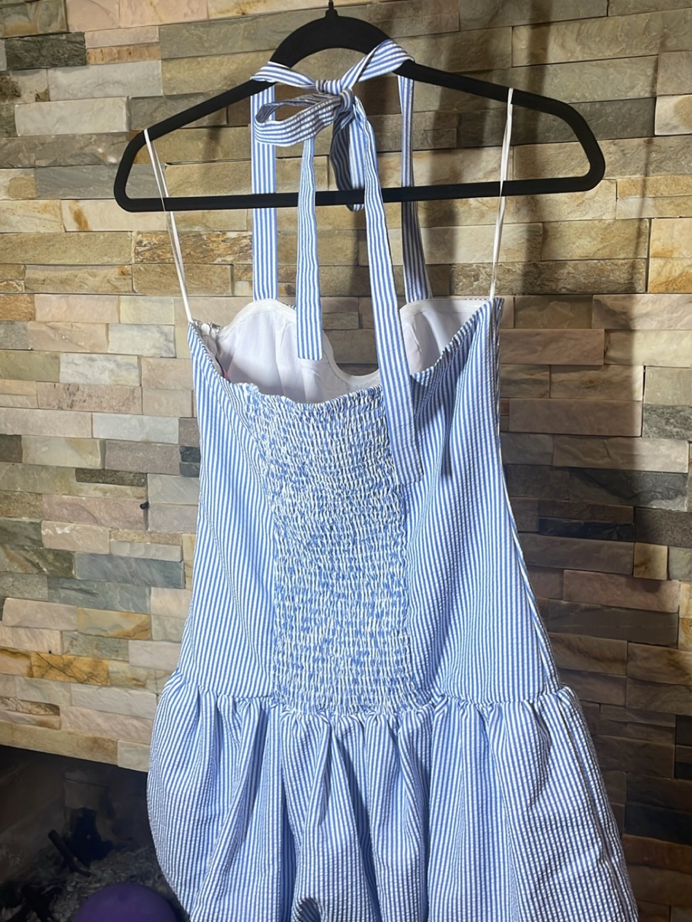 EDIKTED bubble blue stripes halter mini dress - Picture 4 of 7